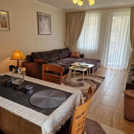 Apartment - Saint Vlas Apartmán *